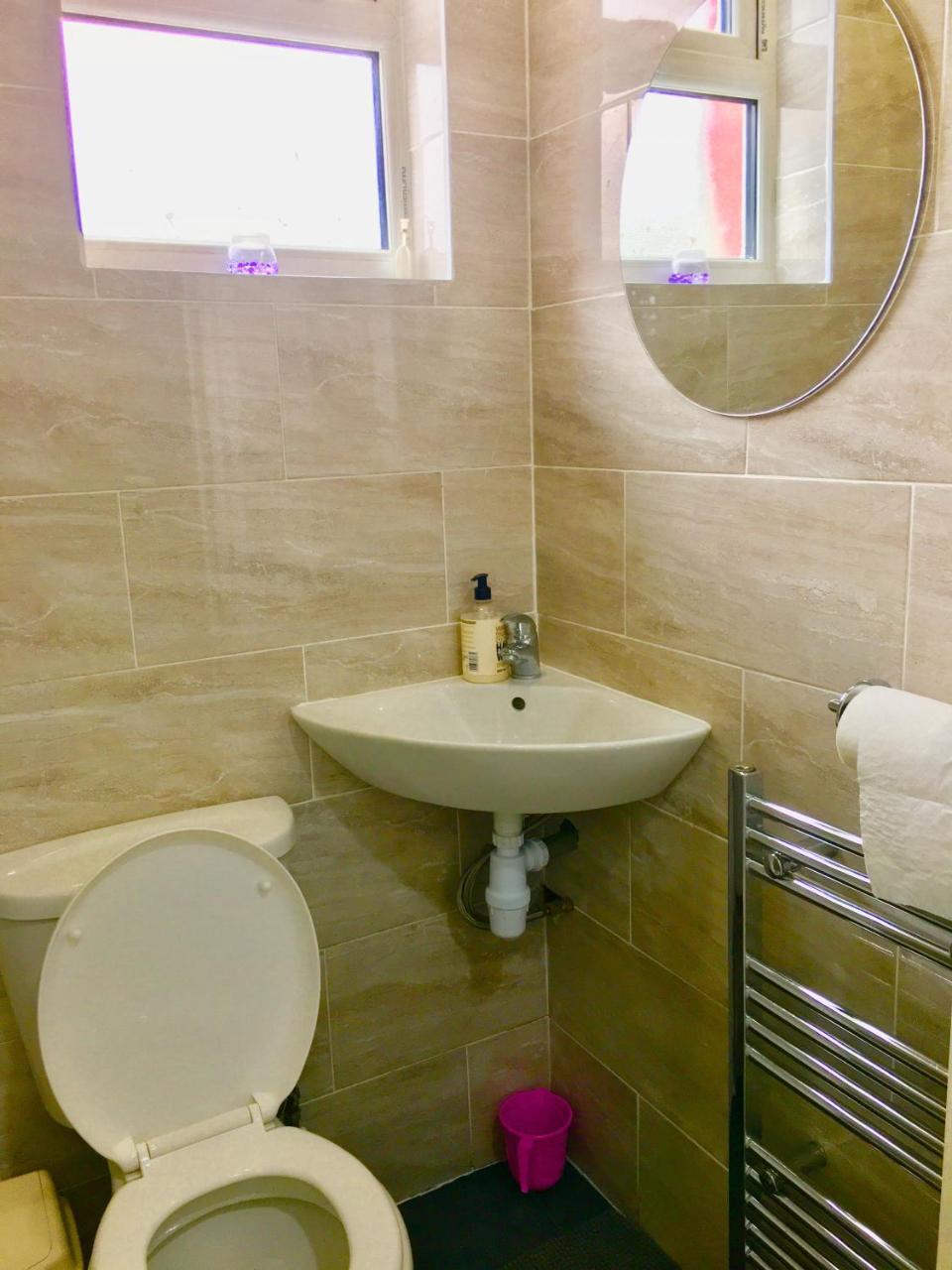London 2 Bedroom Apartment, Kitchen, Reception And Private Garden Extérieur photo