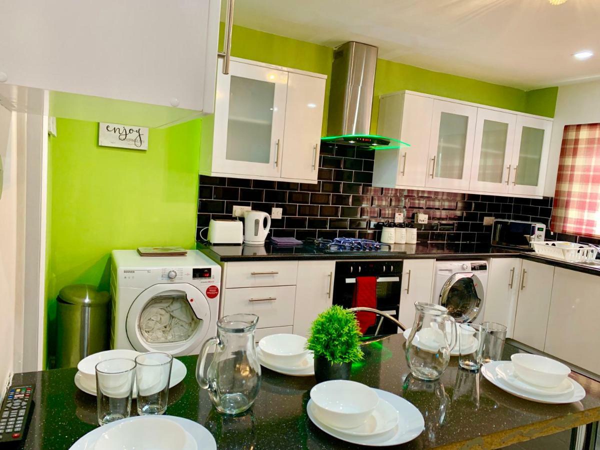 London 2 Bedroom Apartment, Kitchen, Reception And Private Garden Extérieur photo