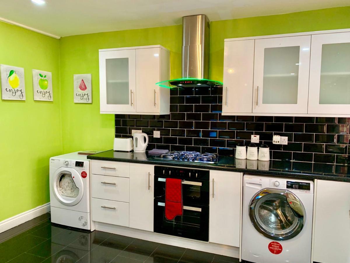 London 2 Bedroom Apartment, Kitchen, Reception And Private Garden Extérieur photo