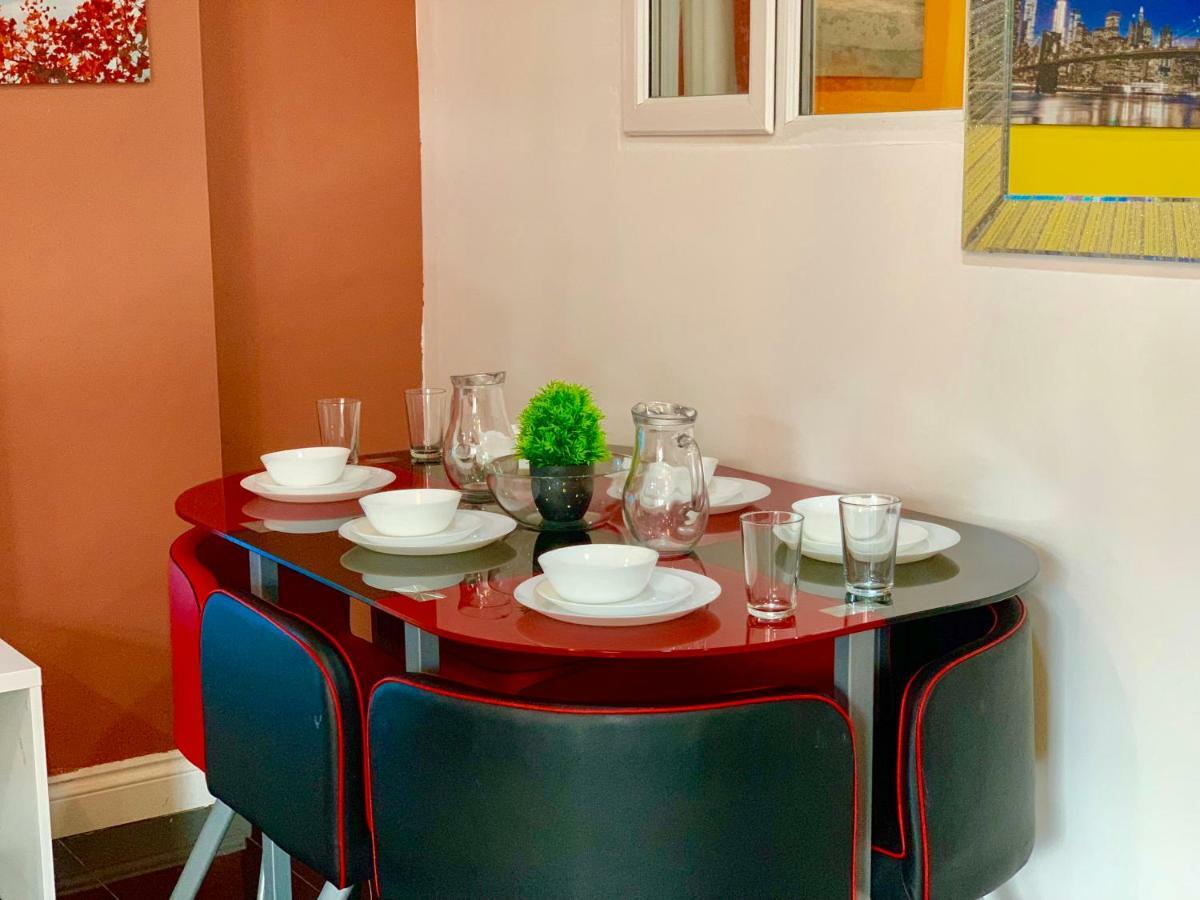 London 2 Bedroom Apartment, Kitchen, Reception And Private Garden Extérieur photo