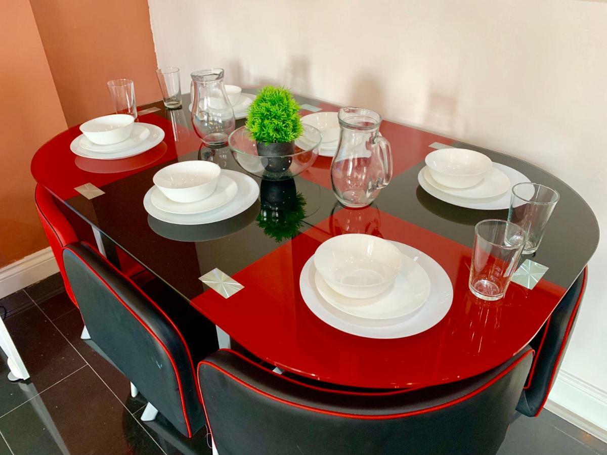 London 2 Bedroom Apartment, Kitchen, Reception And Private Garden Extérieur photo